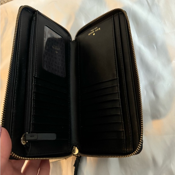Kate Spade Wristlet/wallet - Picture 4 of 5
